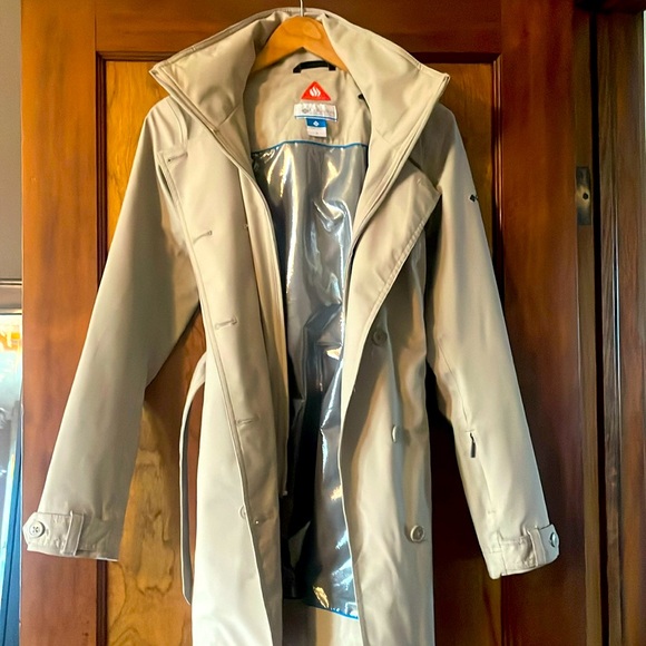 Women’s M Tan / Oatmeal Columbia Sportswear Jacket / Trench with Hood - Picture 2 of 11